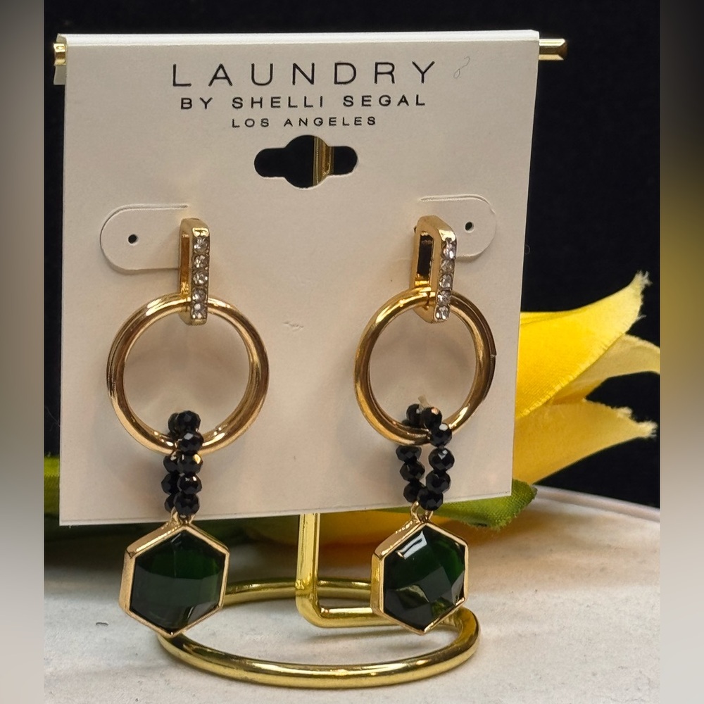 Laundry by Shelli Segal Green Stone & Gold Drop Earrings 2 inch approx